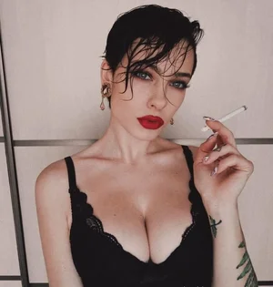 Amira